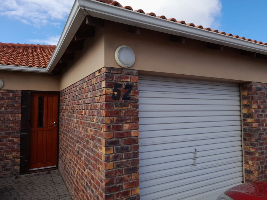 To Let 3 Bedroom Property for Rent in Forest Hill Eastern Cape